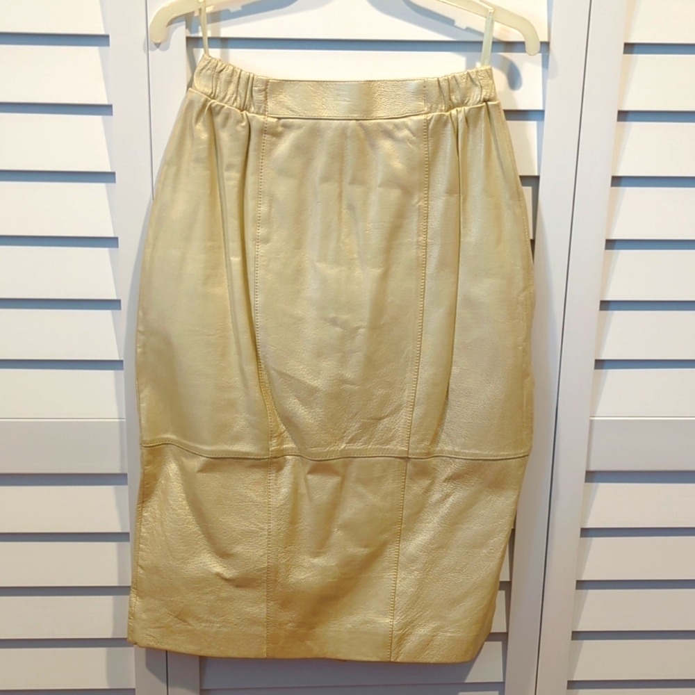 Light gold size 6 leather skirt by Braefair Leather